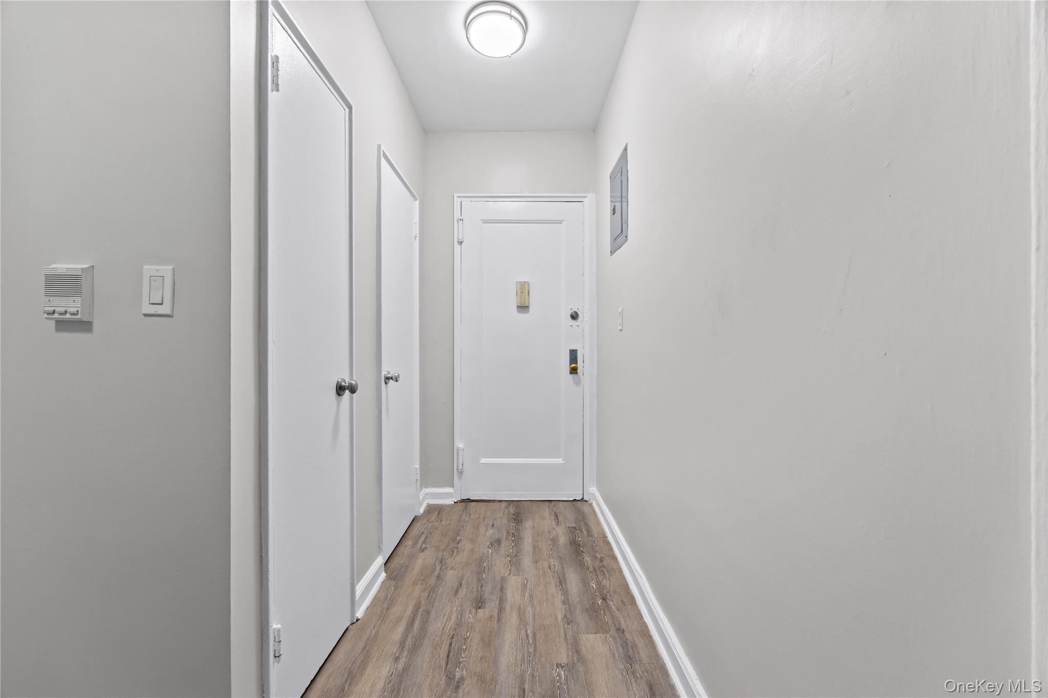 #11 photo, 230 Pelham Road, New Rochelle , NY 10805