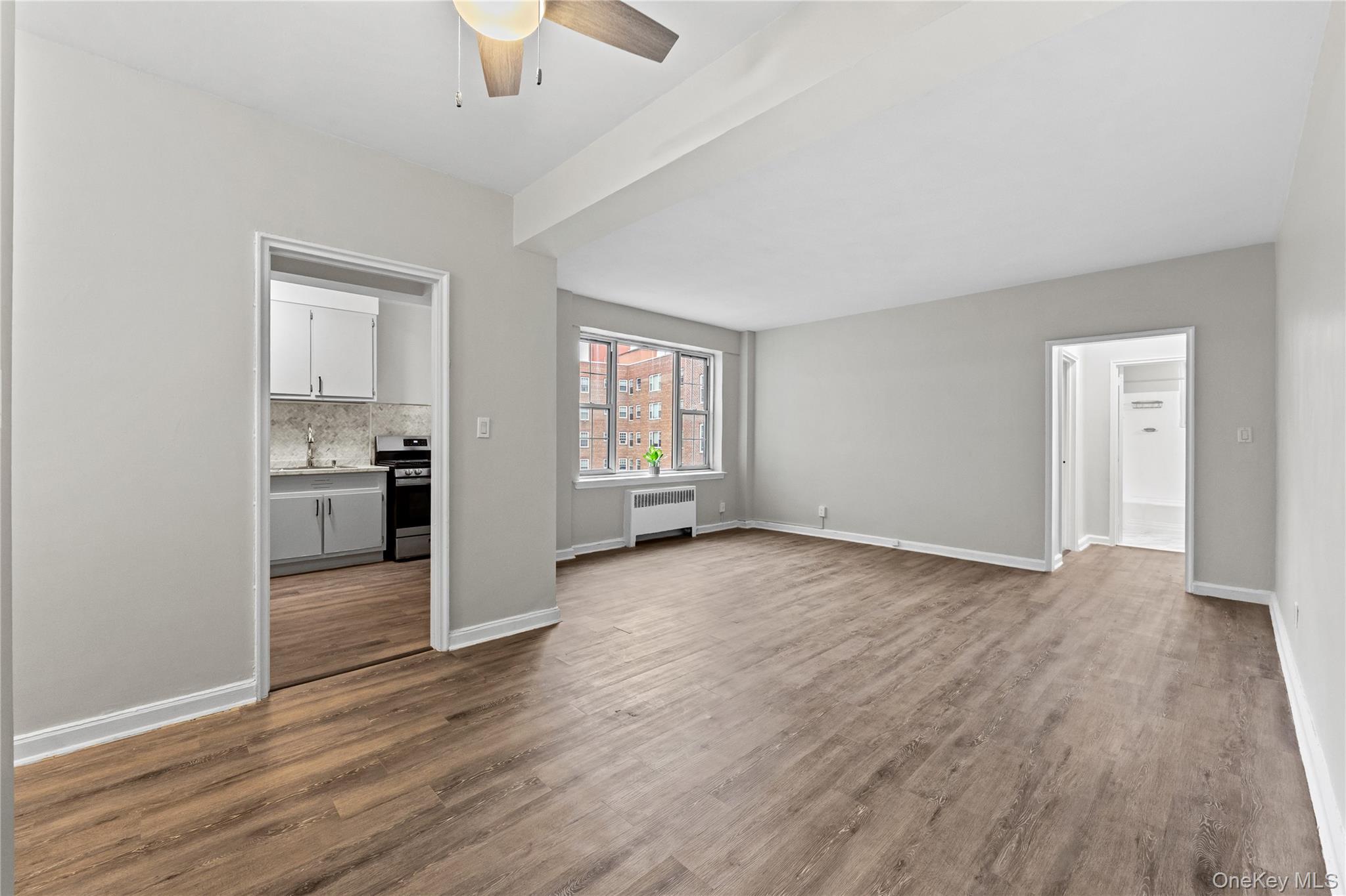 #12 photo, 230 Pelham Road, New Rochelle , NY 10805