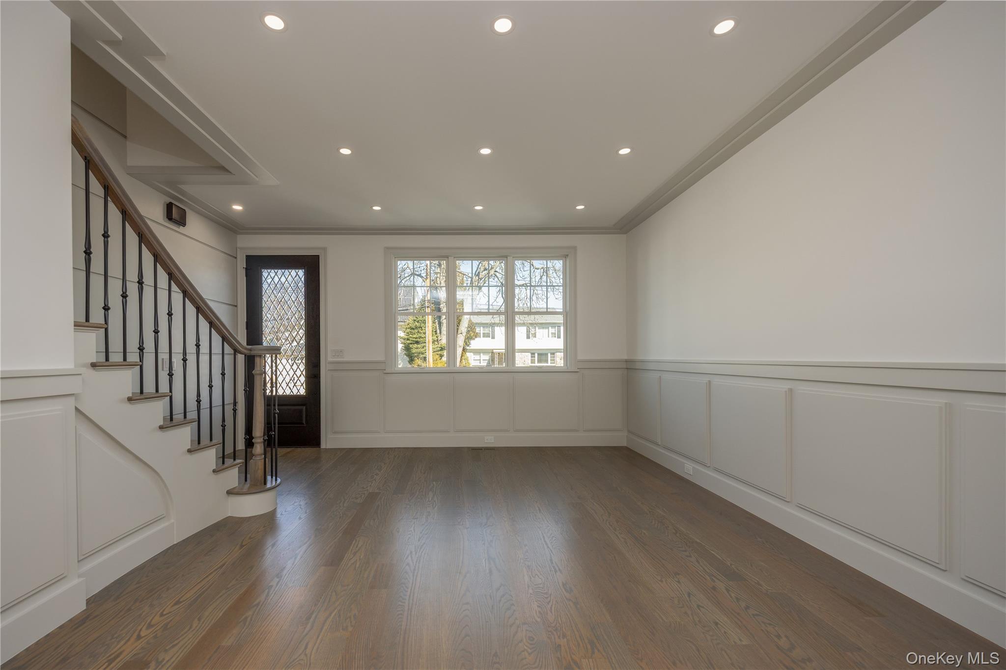 #11 photo, 7 Victoria Lane, Yonkers , NY 10701