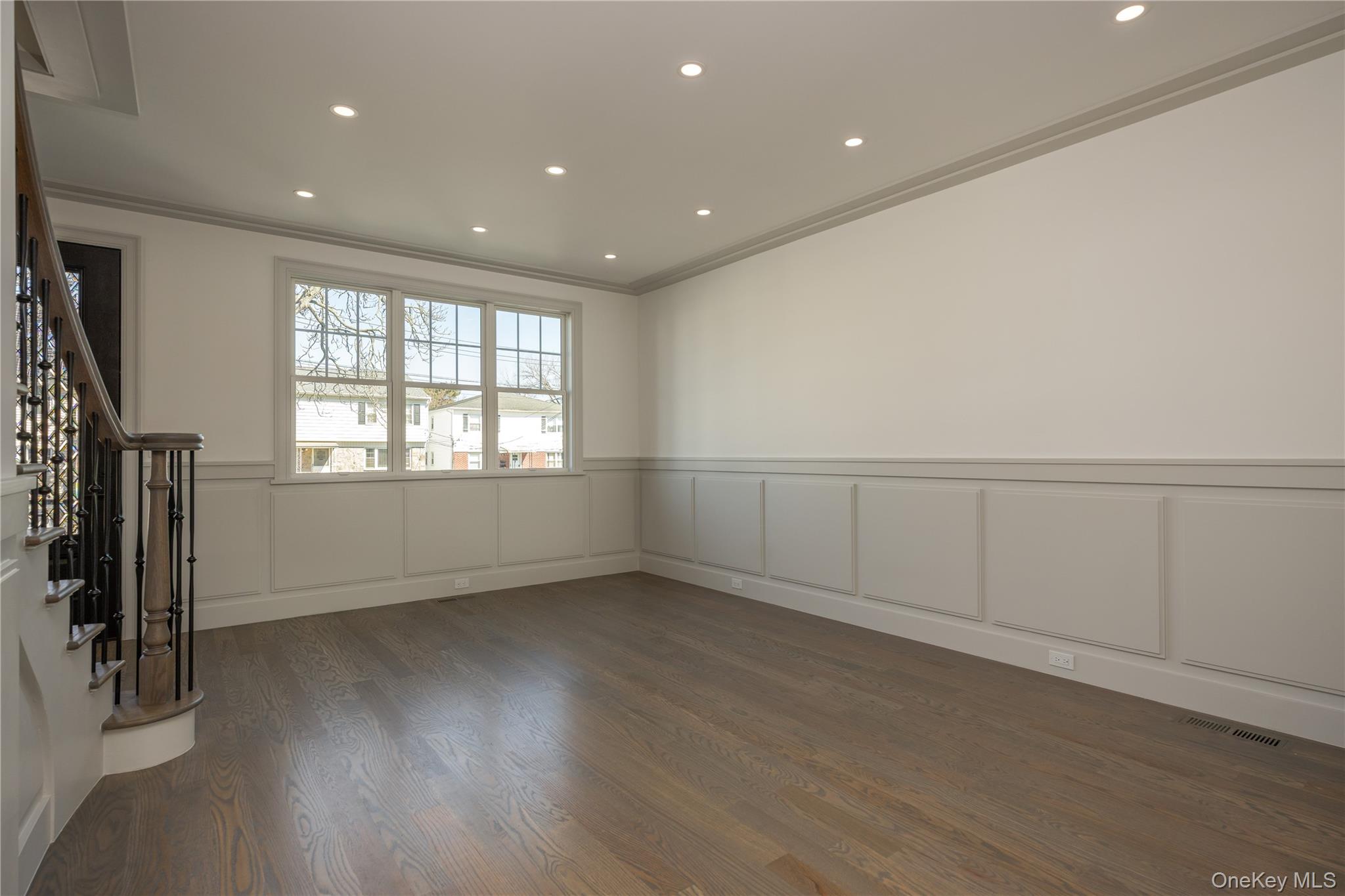 #12 photo, 7 Victoria Lane, Yonkers , NY 10701