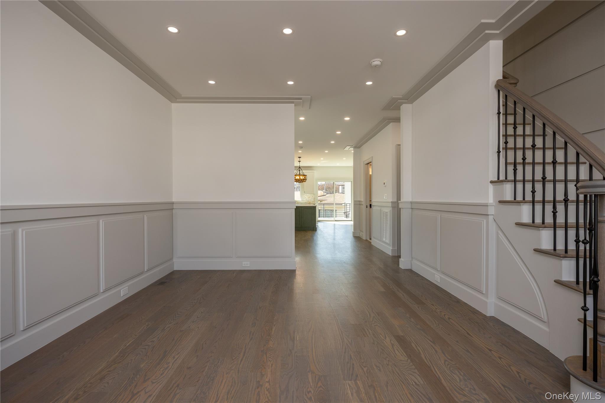 #14 photo, 7 Victoria Lane, Yonkers , NY 10701