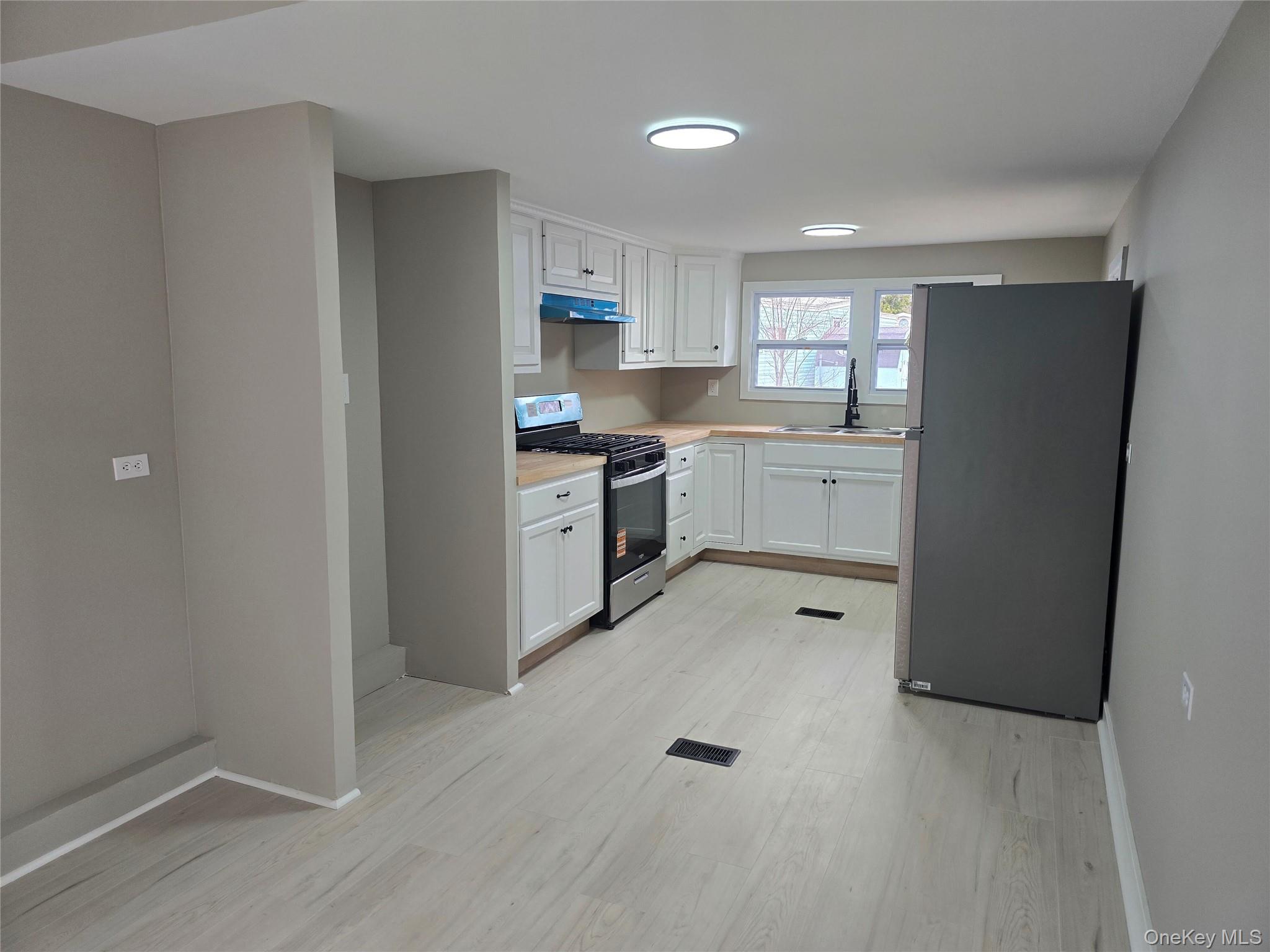 #6 photo, 16 Jennifer Court, Poughkeepsie , NY 12601