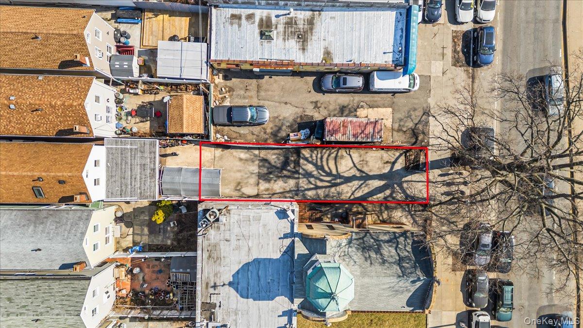 #3 photo, 104-33 Atlantic Avenue, Richmond Hill , NY 11418