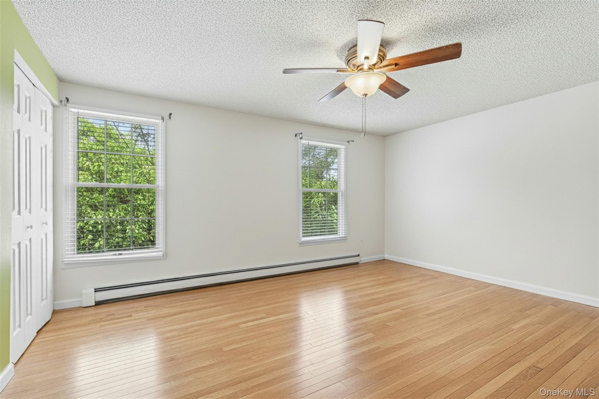 #17 photo, 21 Foreston Circle, מחוז סאפוק Manorville , NY 11949