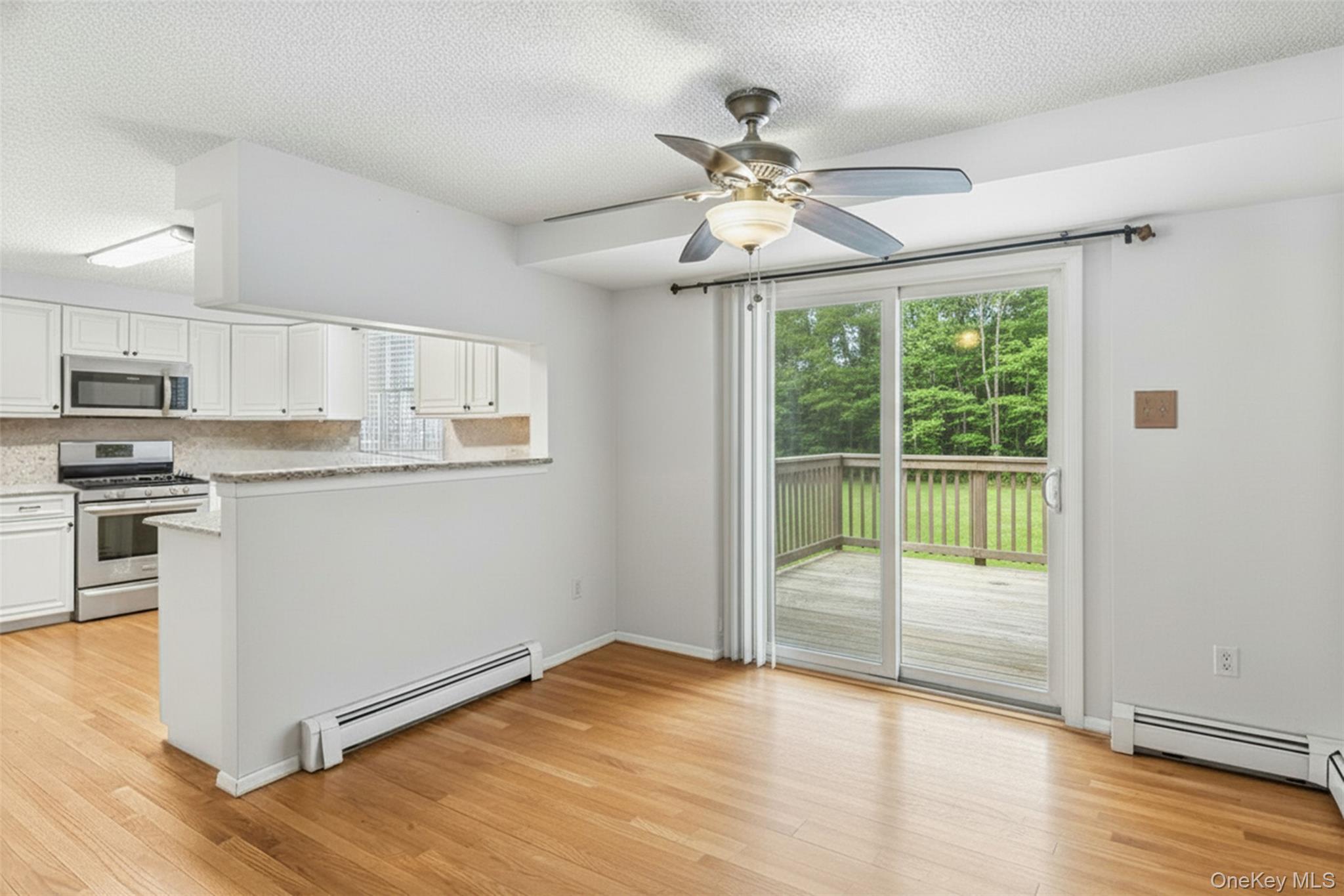 #7 photo, 21 Foreston Circle, מחוז סאפוק Manorville , NY 11949