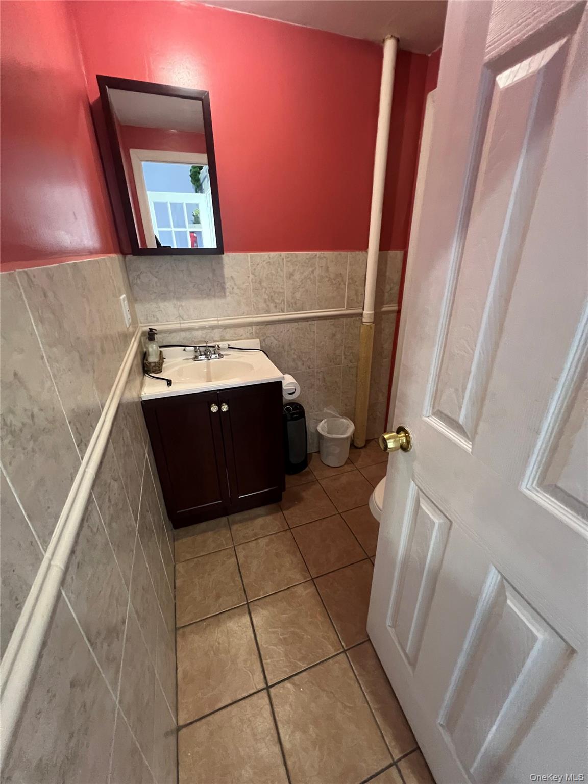 #4 photo, 10008 101st Avenue, קווינס Ozone Park , NY 11416