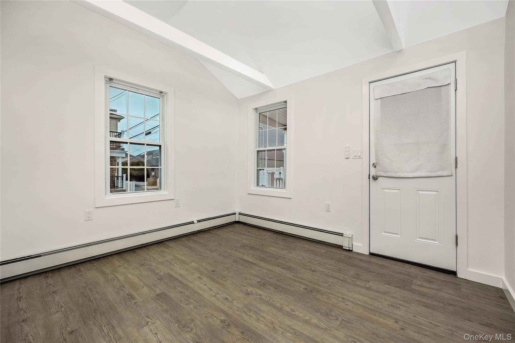 #6 photo, 195 Oceanview, מחוז נסאו Long Beach , NY 11561