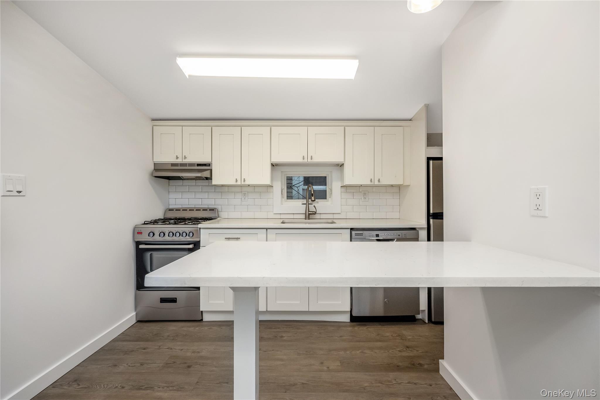 #7 photo, 195 Oceanview, מחוז נסאו Long Beach , NY 11561