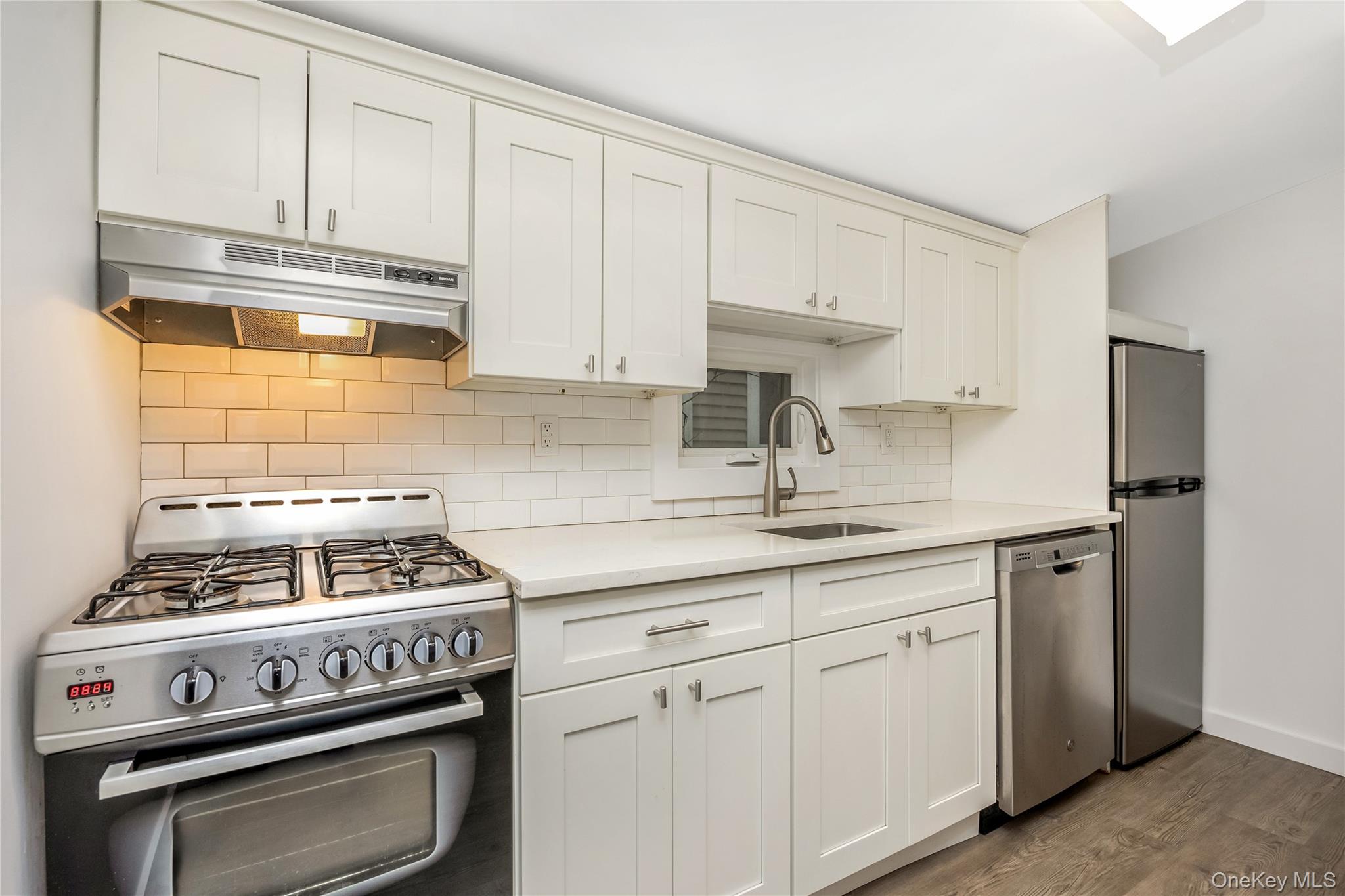 #8 photo, 195 Oceanview, מחוז נסאו Long Beach , NY 11561