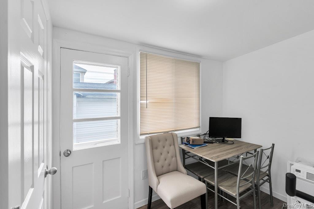 #12 photo, 41 Jerome Avenue, নাসাউ কাউন্টি Mineola , NY 11501