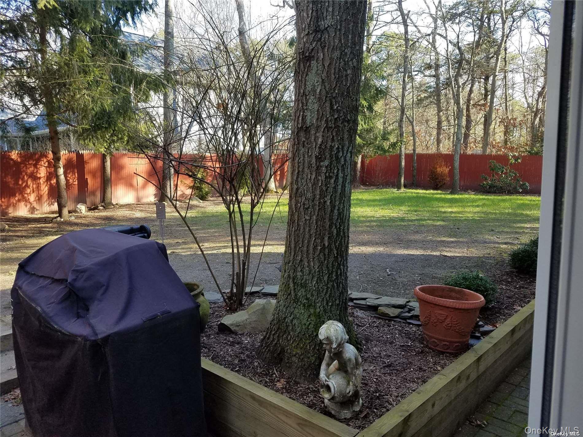 #19 photo, 73 Spinney Road, מחוז סאפוק East Quogue , NY 11942