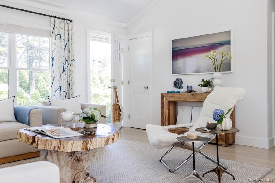 #12 photo, 48 Middle Pond Road, سوفولك Southampton , NY 11968