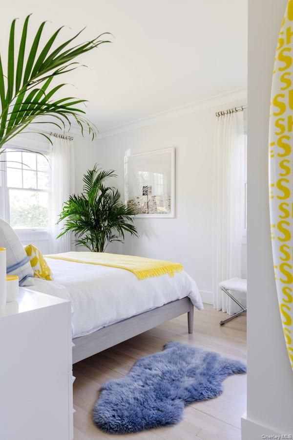 #19 photo, 48 Middle Pond Road, سوفولك Southampton , NY 11968