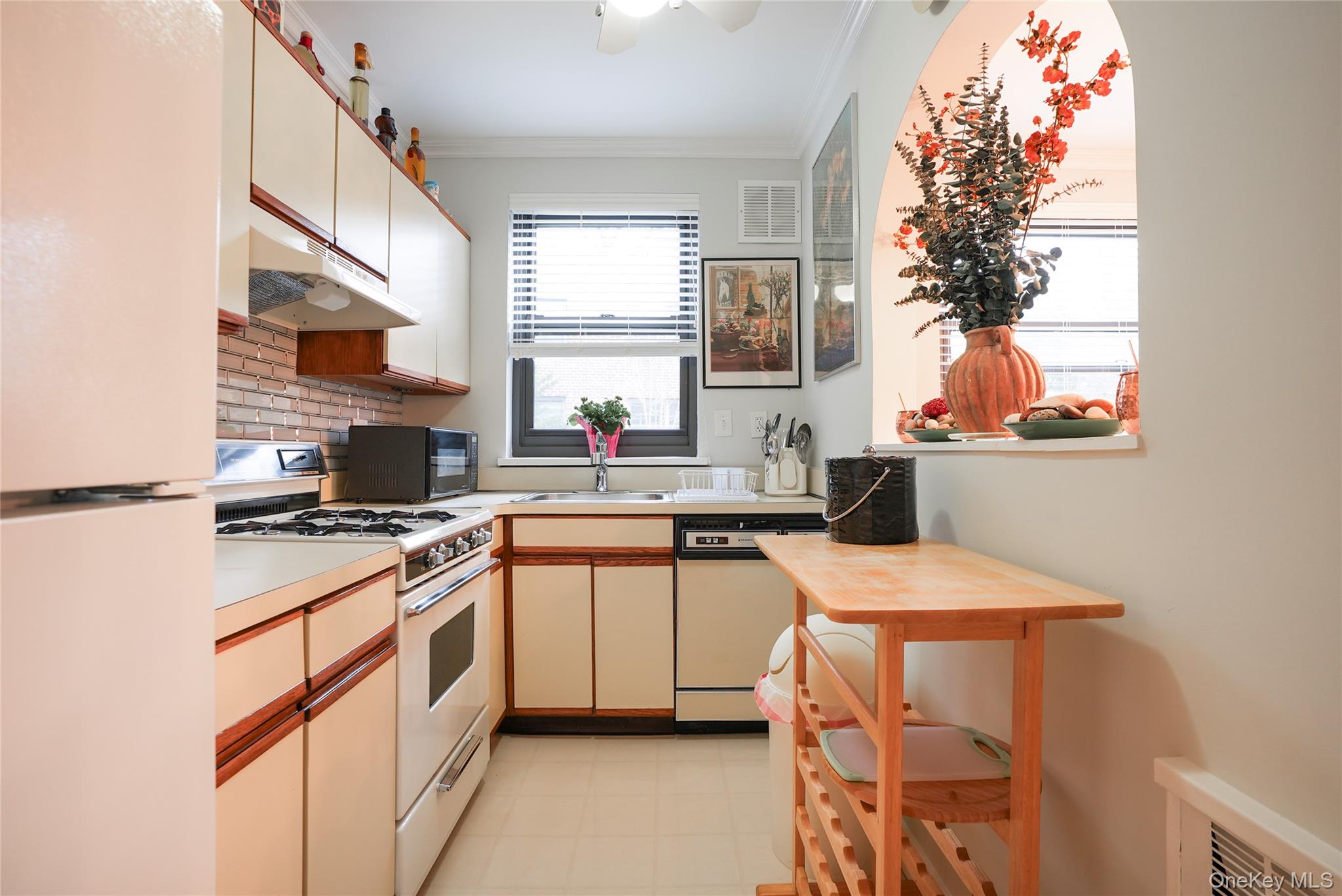 #10 photo, 35 Rockledge Road, Hartsdale , NY 10530