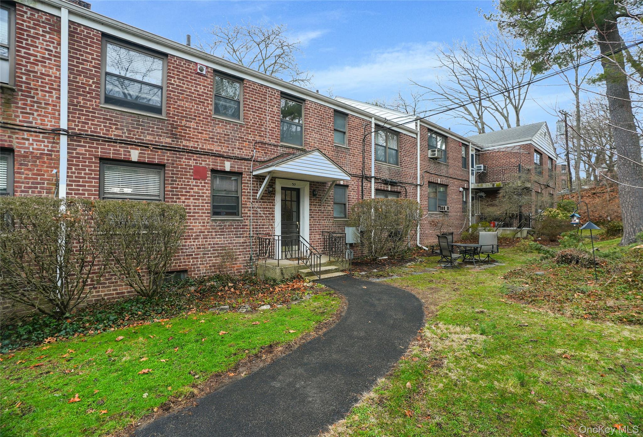 #20 photo, 35 Rockledge Road, Hartsdale , NY 10530