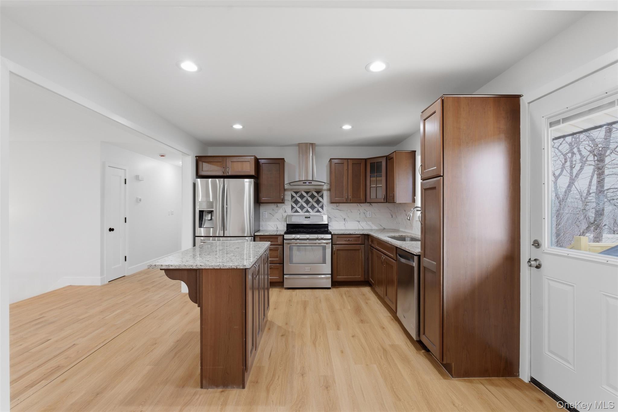 #12 photo, 400 Old Route 304, New City , NY 10956