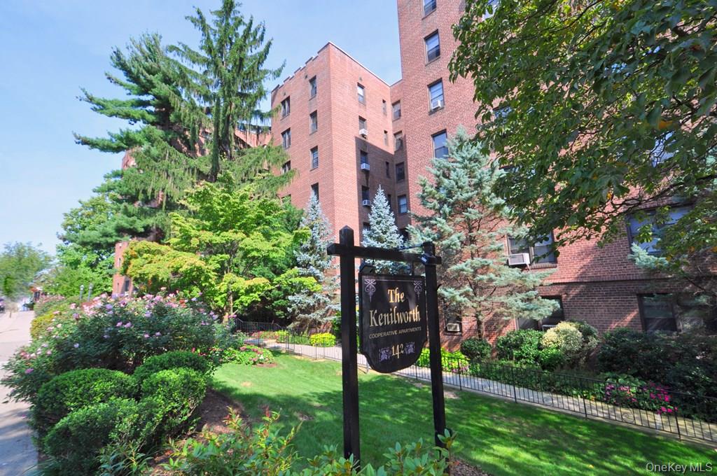 #3 photo, 142 Garth Road, 纽约州 Scarsdale , NY 10583