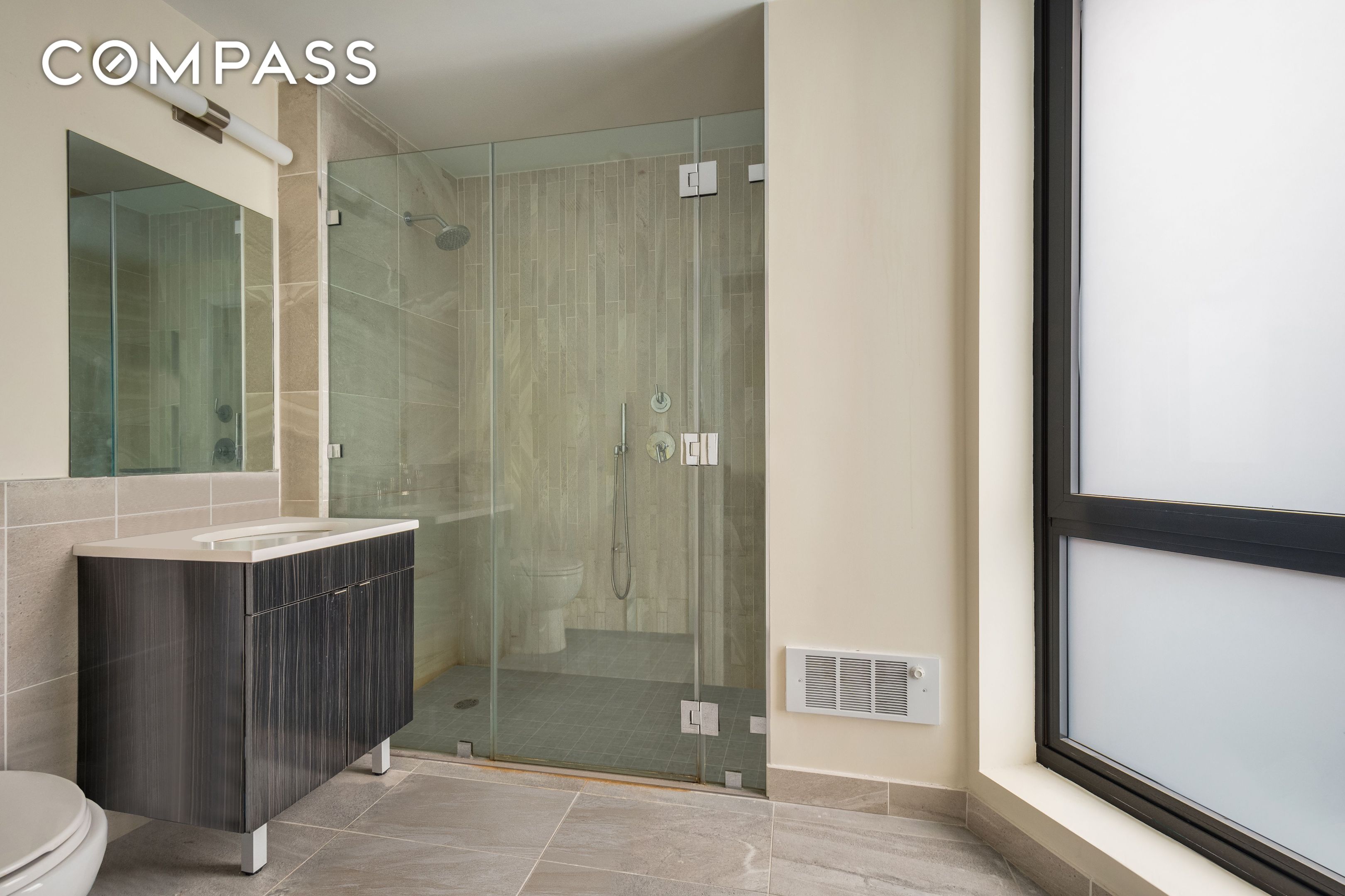 #7 photo, 25-19 43rd Avenue, Long Island City , NY 11101