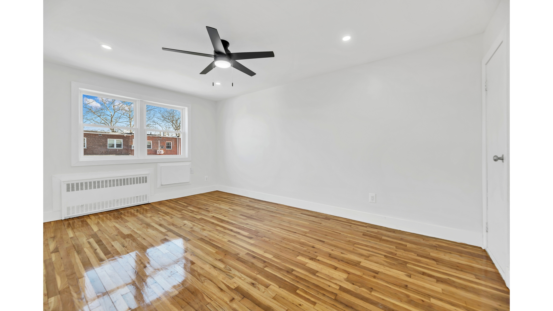#2 photo, 525 E 78TH Street, ब्रुकलीन Canarsie , NY 11236