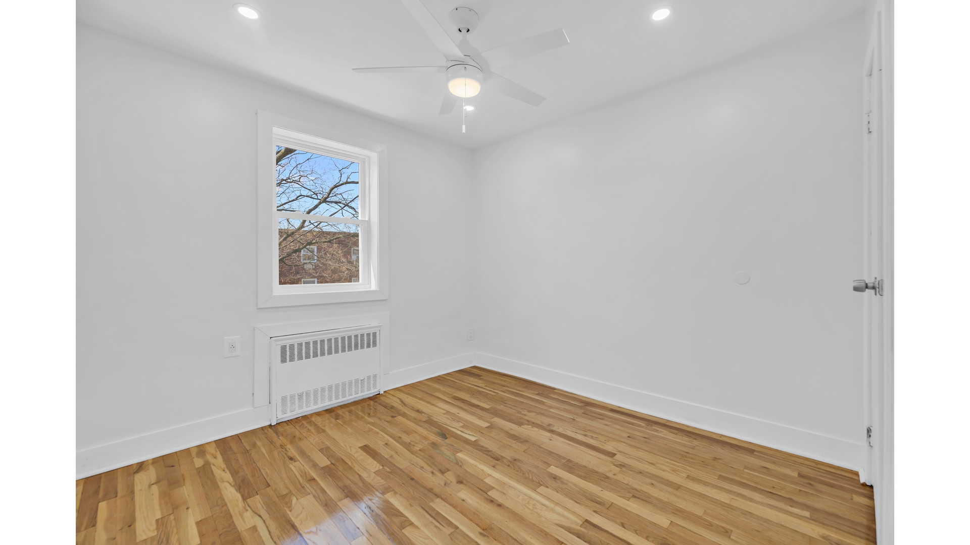 #5 photo, 525 E 78TH Street, ब्रुकलीन Canarsie , NY 11236
