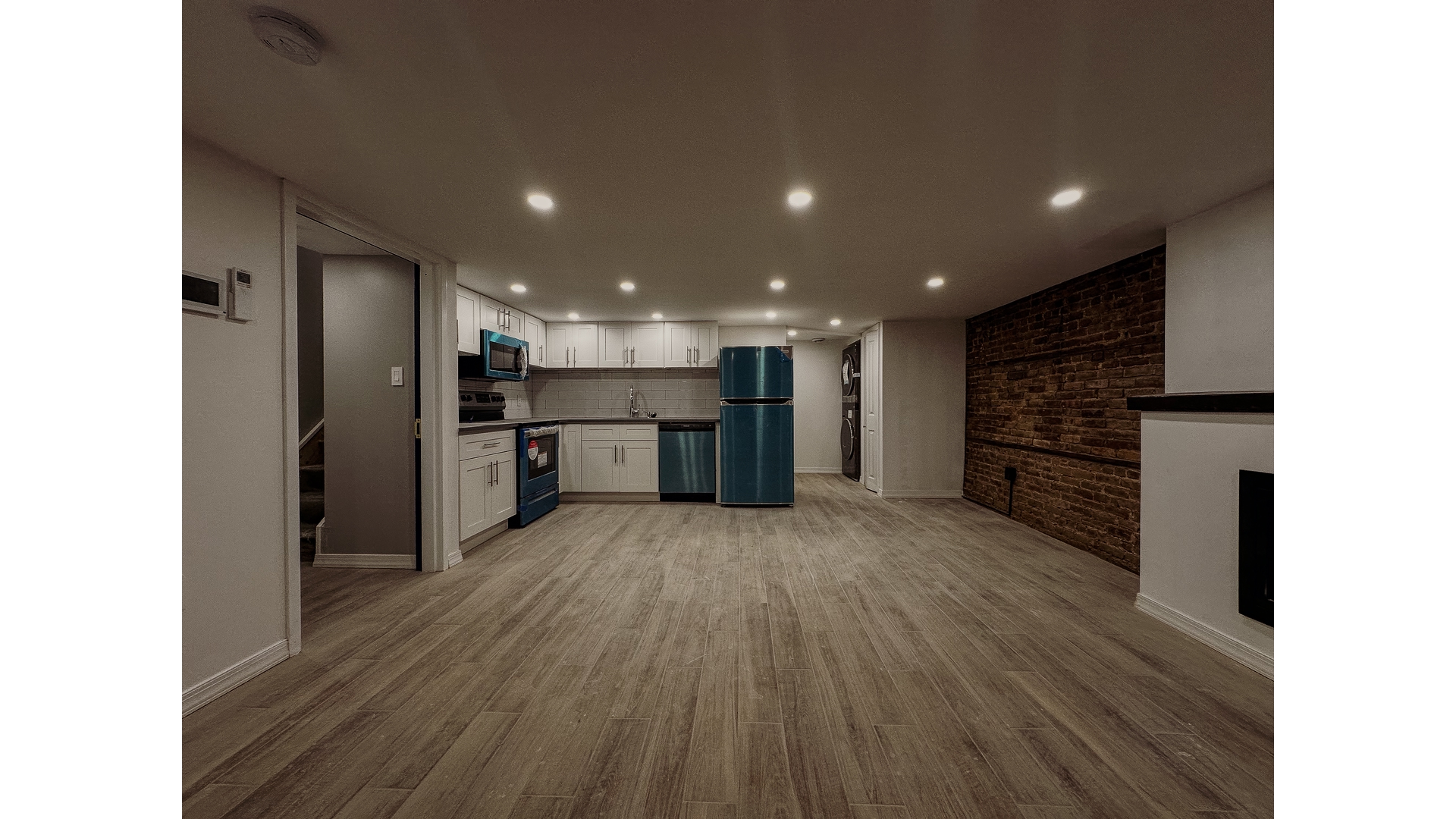 #1 photo, 5-09 50TH Avenue, कुईंस Hunters Point , NY 11101