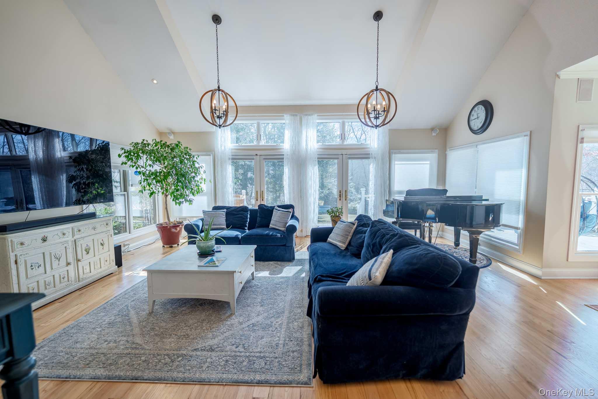 #11 photo, Northport, Northport , NY 11768