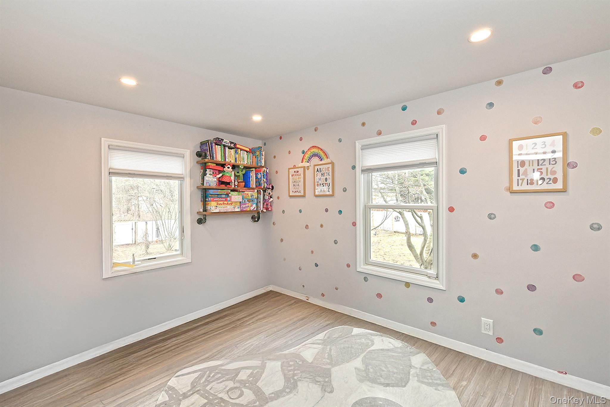 #13 photo, 2457 New York Avenue, सफ़ोक काउंटी Melville , NY 11747