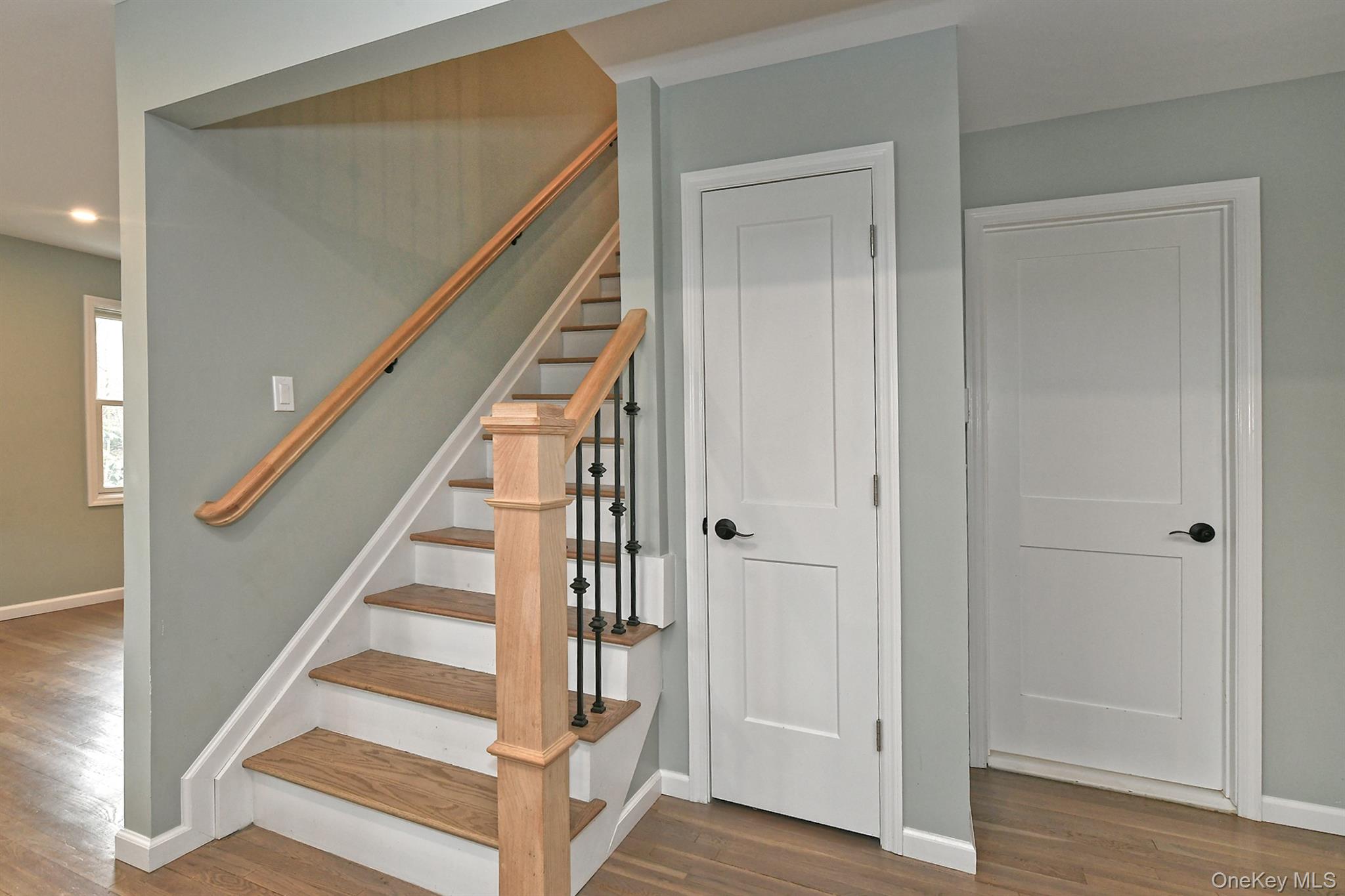 #15 photo, 2457 New York Avenue, सफ़ोक काउंटी Melville , NY 11747