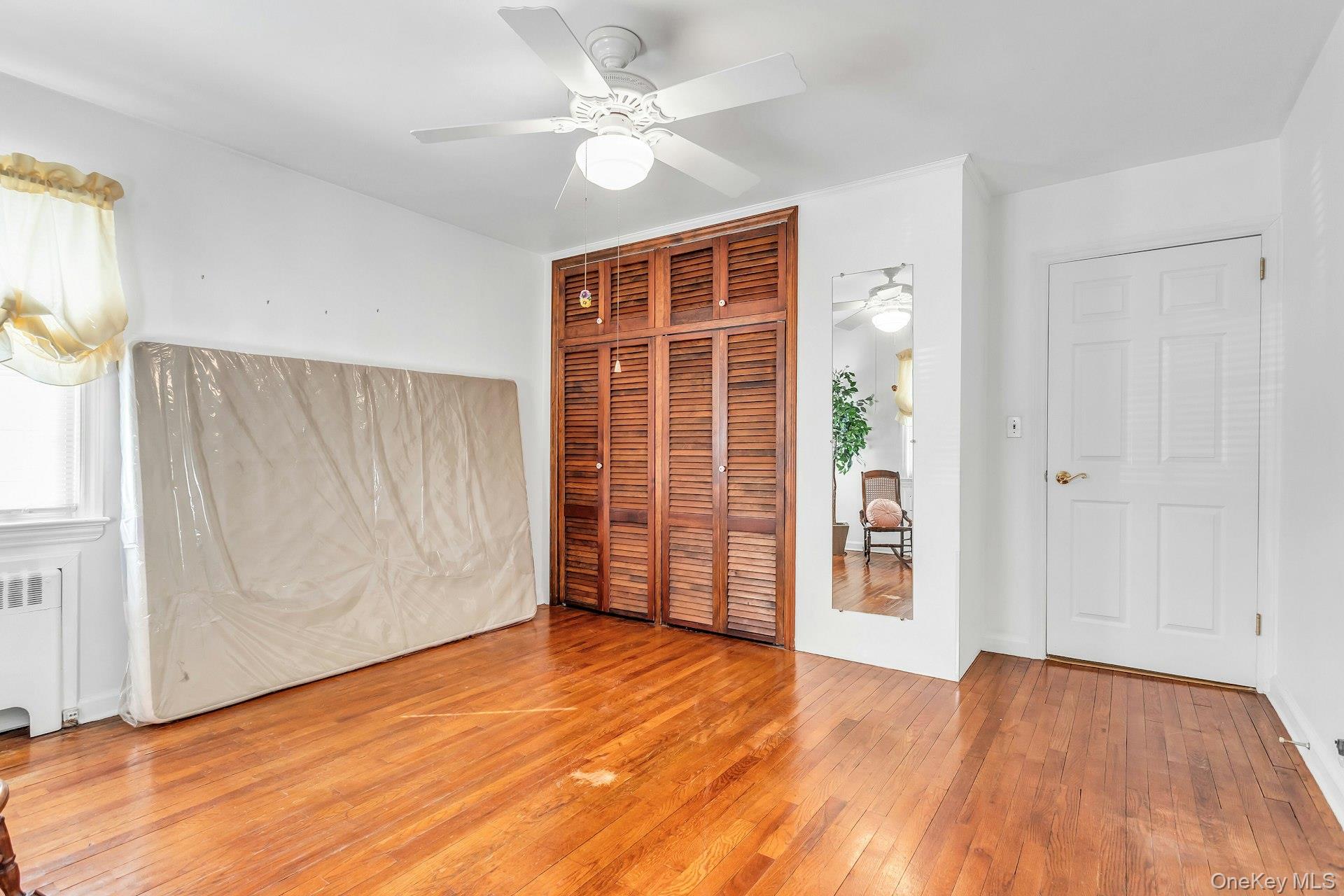 #17 photo, 5 Sherwood Road, Glen Cove , NY 11542