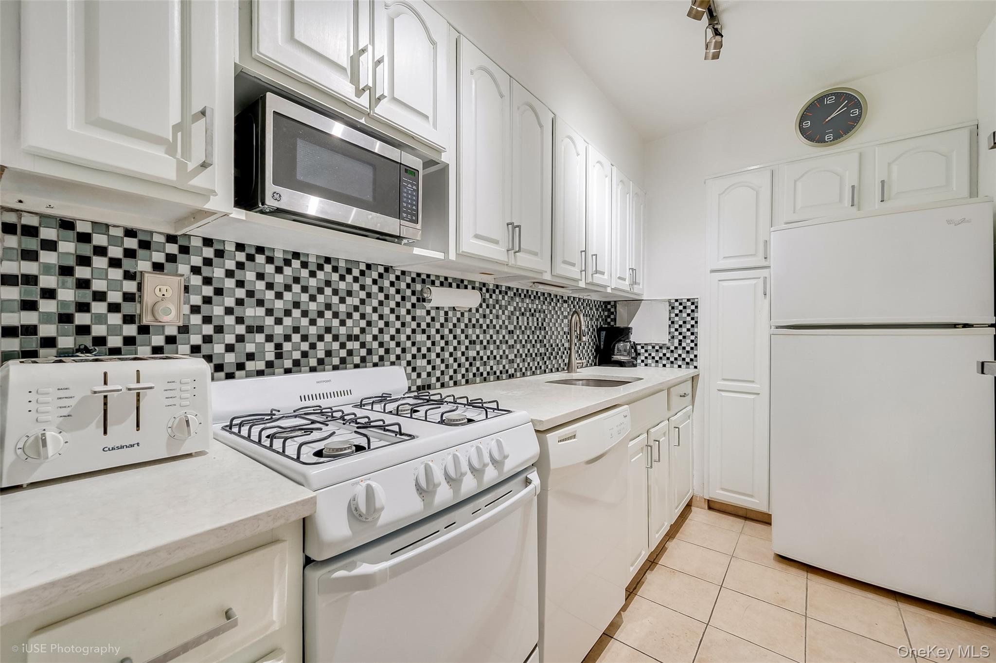 #3 photo, 39-65 52nd Streets, Woodside , NY 11377