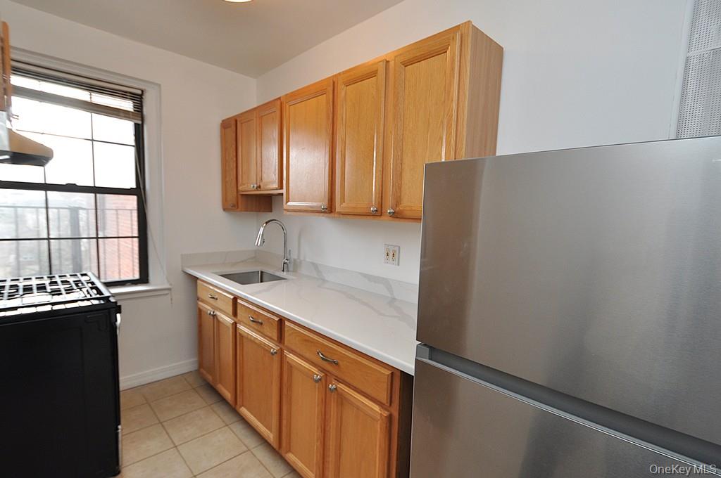 #13 photo, 180 Garth Road, Scarsdale , NY 10583