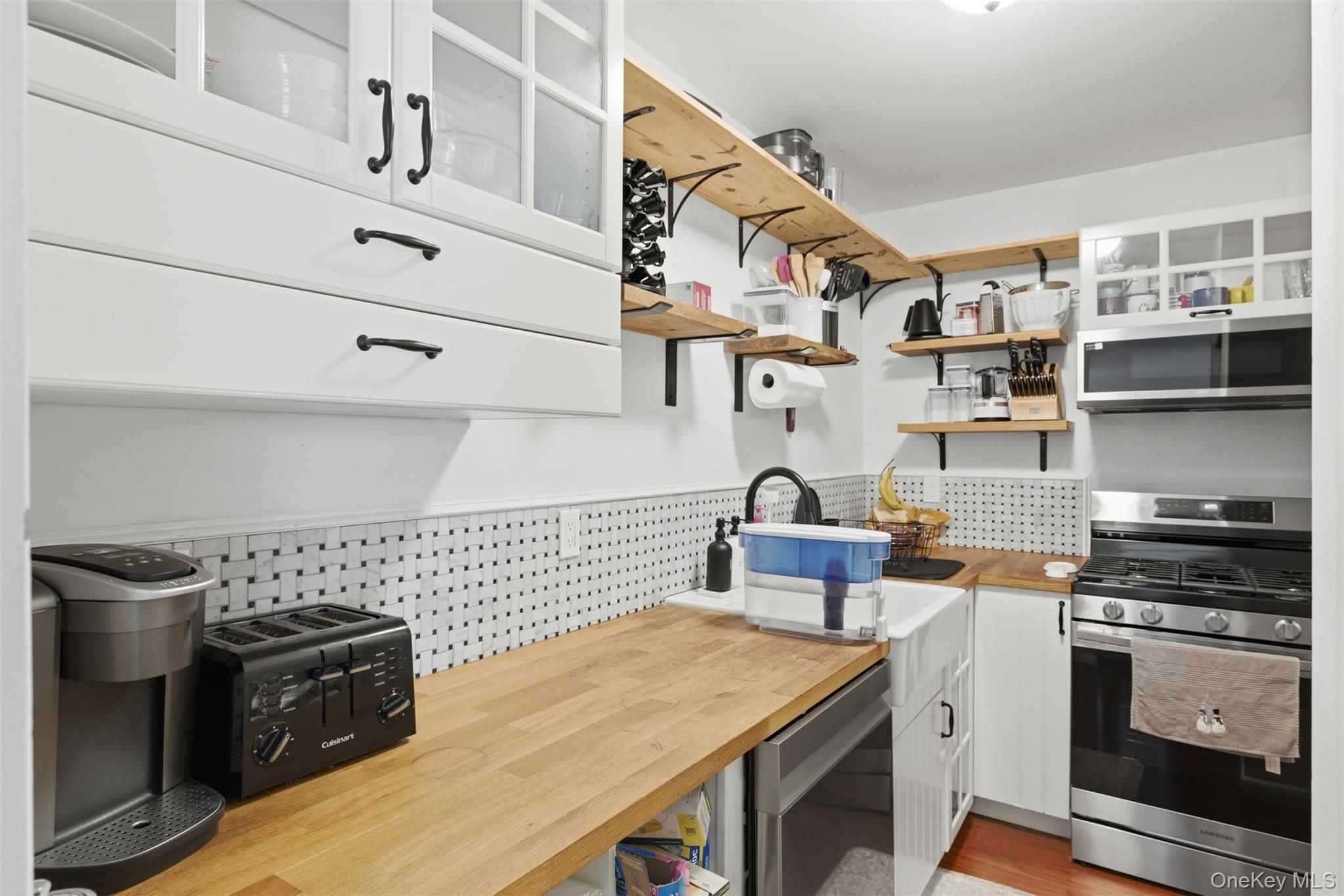 #6 photo, 12 Field Court, Fishkill , NY 12524