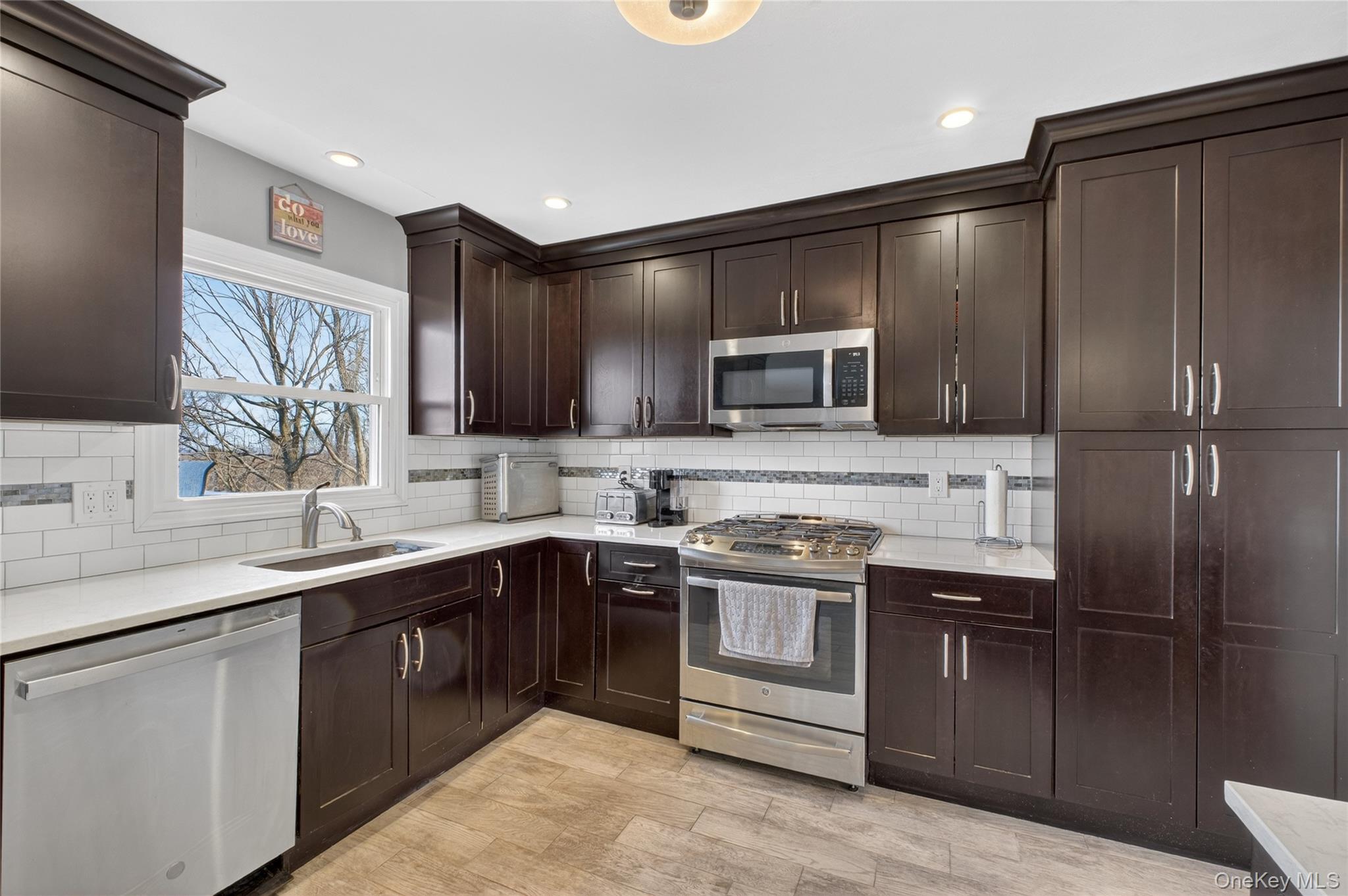 #18 photo, 24 Sebastian Court, Hopewell Junction , NY 12533