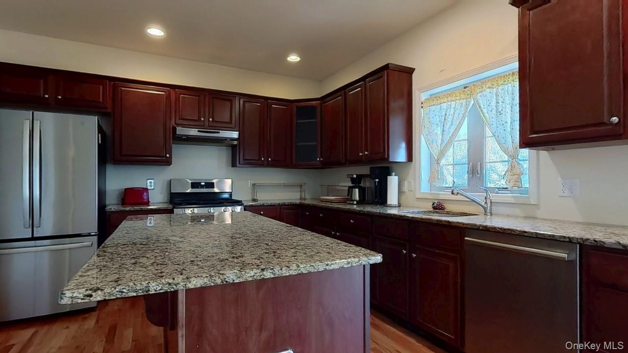 #17 photo, 9 Prestwick Drive, 뉴욕주 Monroe , NY 10950