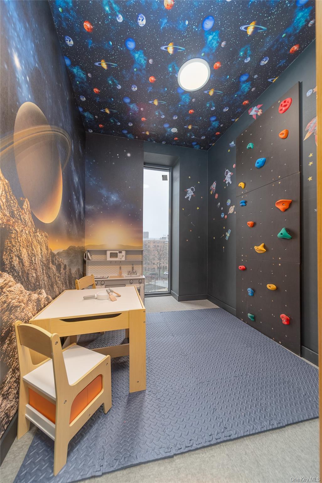 #12 photo, 3005 Vernon Boulevard, कुईंस Astoria , NY 11102