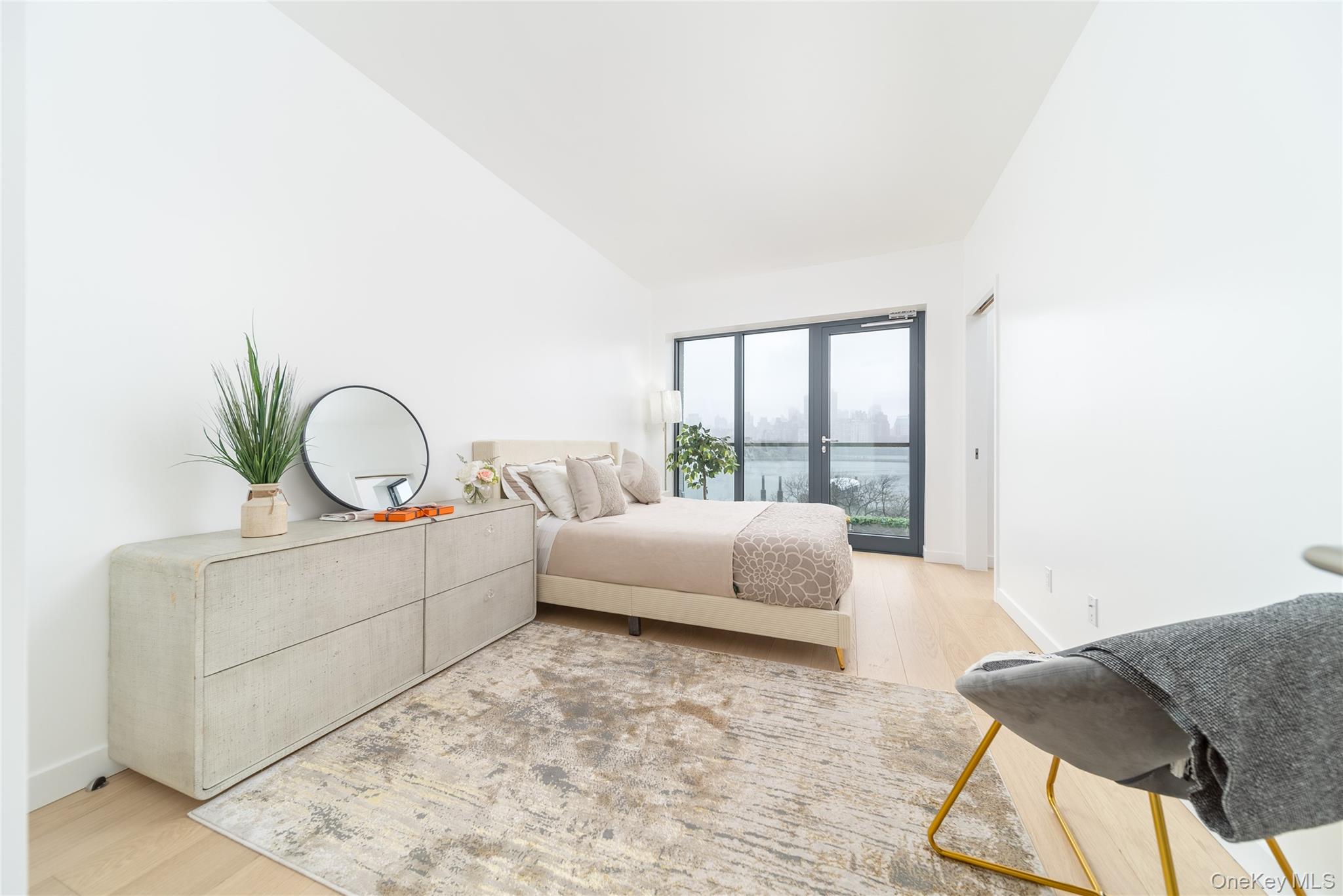 #2 photo, 3005 Vernon Boulevard, Astoria , NY 11102