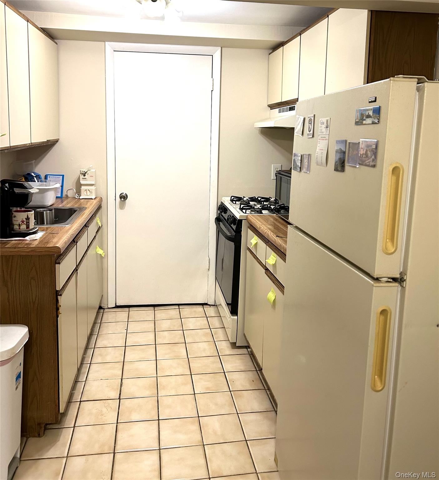 #2 photo, 892 Pine Avenue, West Islip , NY 11795