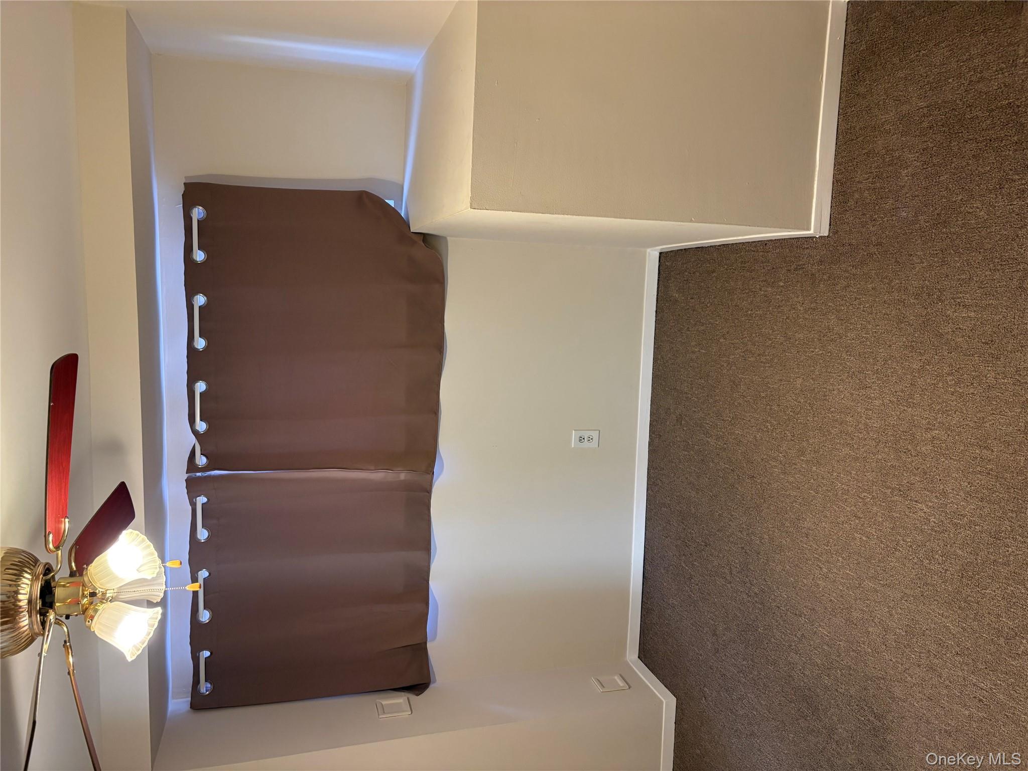 #7 photo, 892 Pine Avenue, West Islip , NY 11795