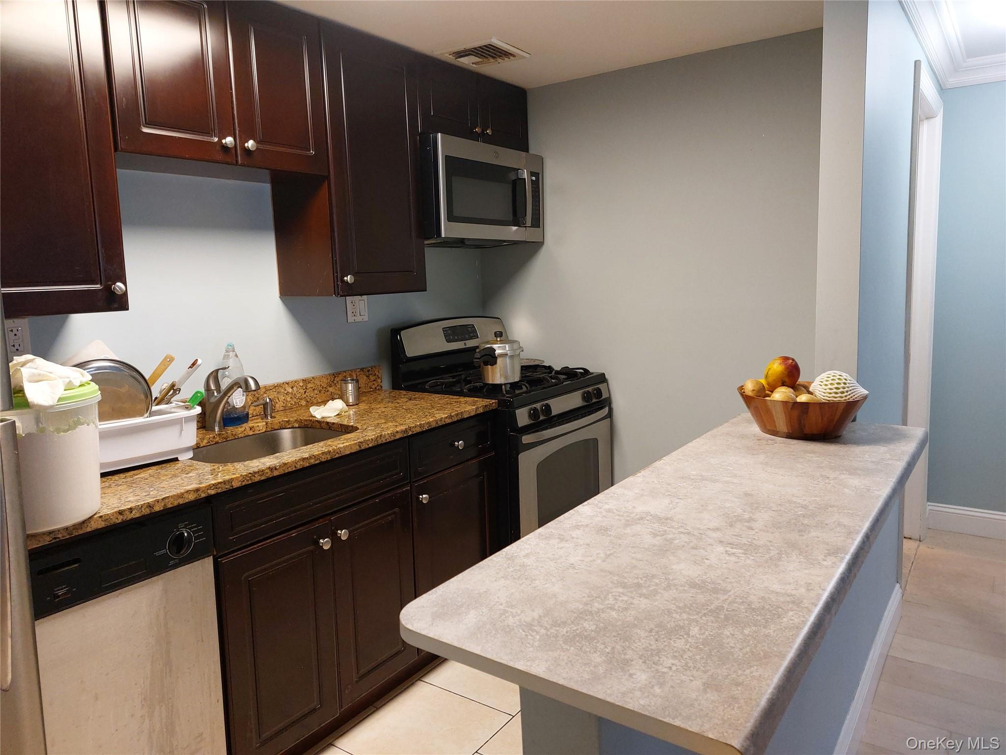 #4 photo, 14116 84th Drive, Briarwood , NY 11435