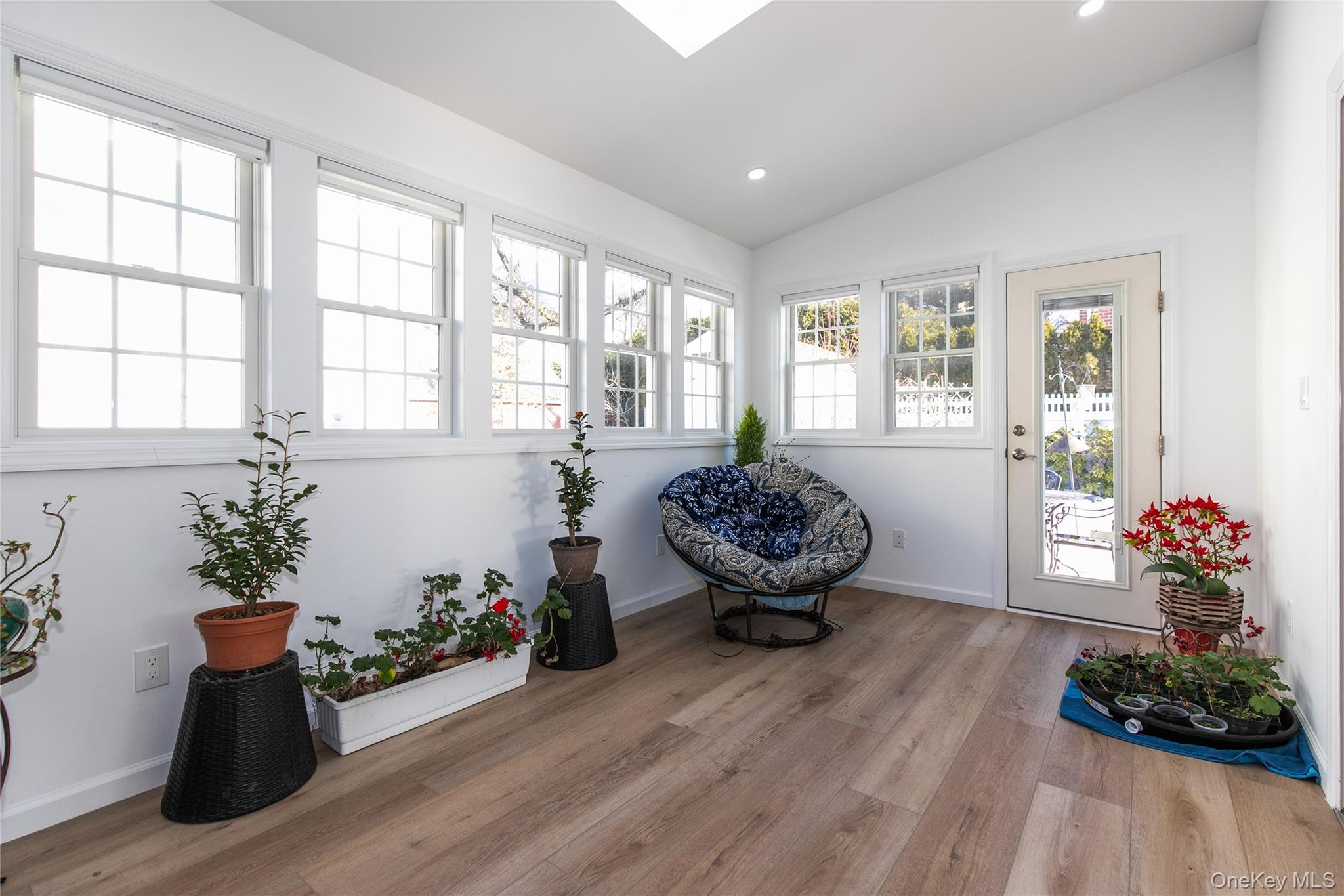 #12 photo, 30 Highland Place, Great Neck , NY 11020