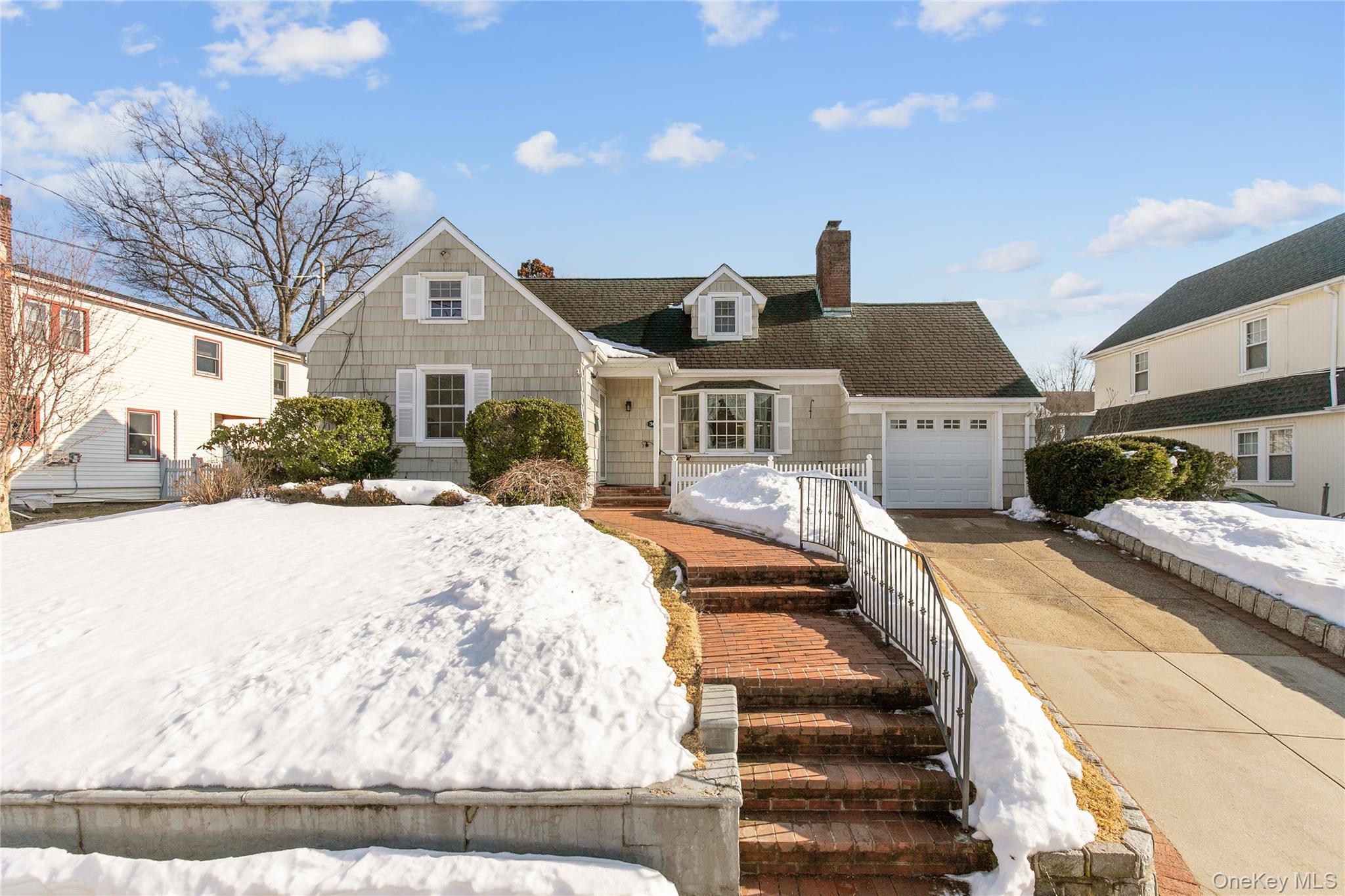 #2 photo, 30 Highland Place, Great Neck , NY 11020