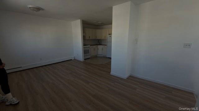 #4 photo, 6951 Almeda Avenue, कुईंस Far Rockaway , NY 11692