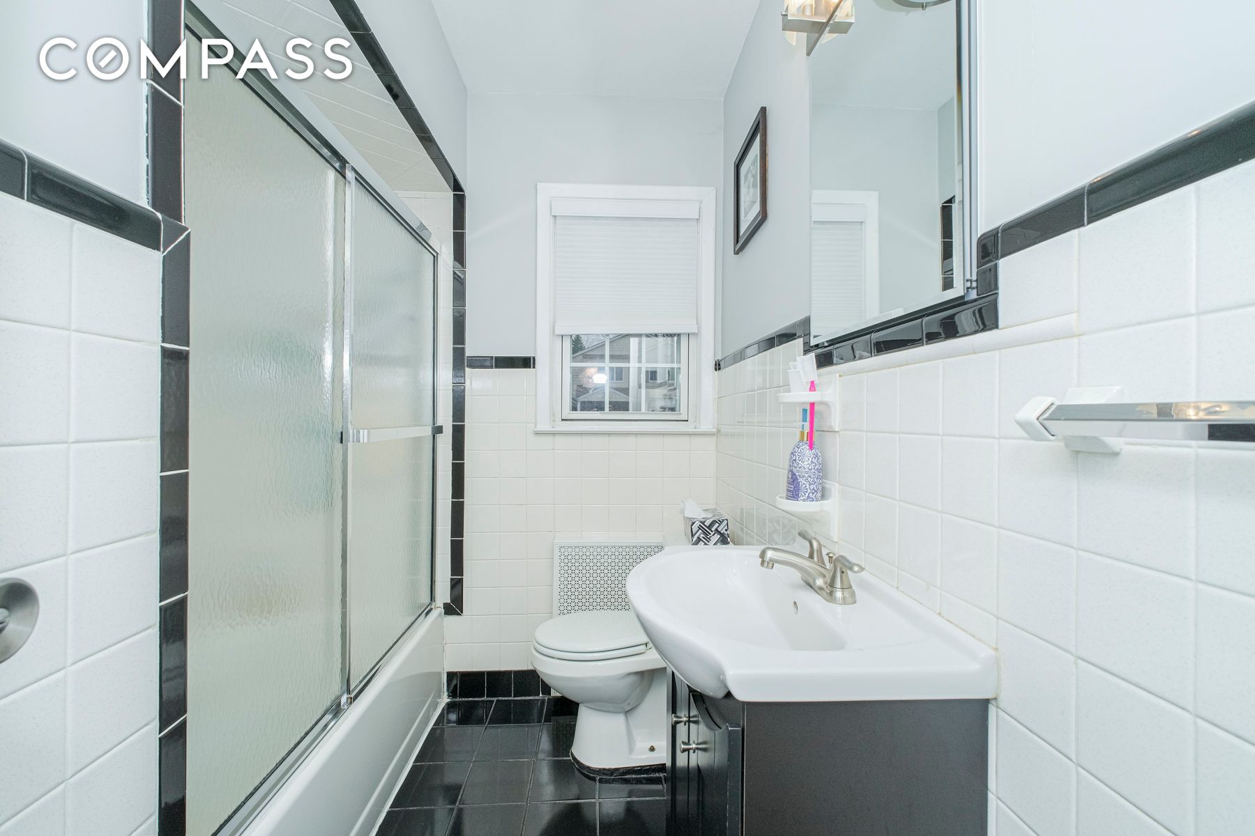 #16 photo, 503 Falcon Avenue, New York City , NY 10306