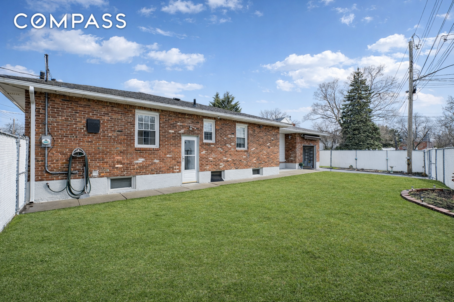 #8 photo, 503 Falcon Avenue, New York City , NY 10306