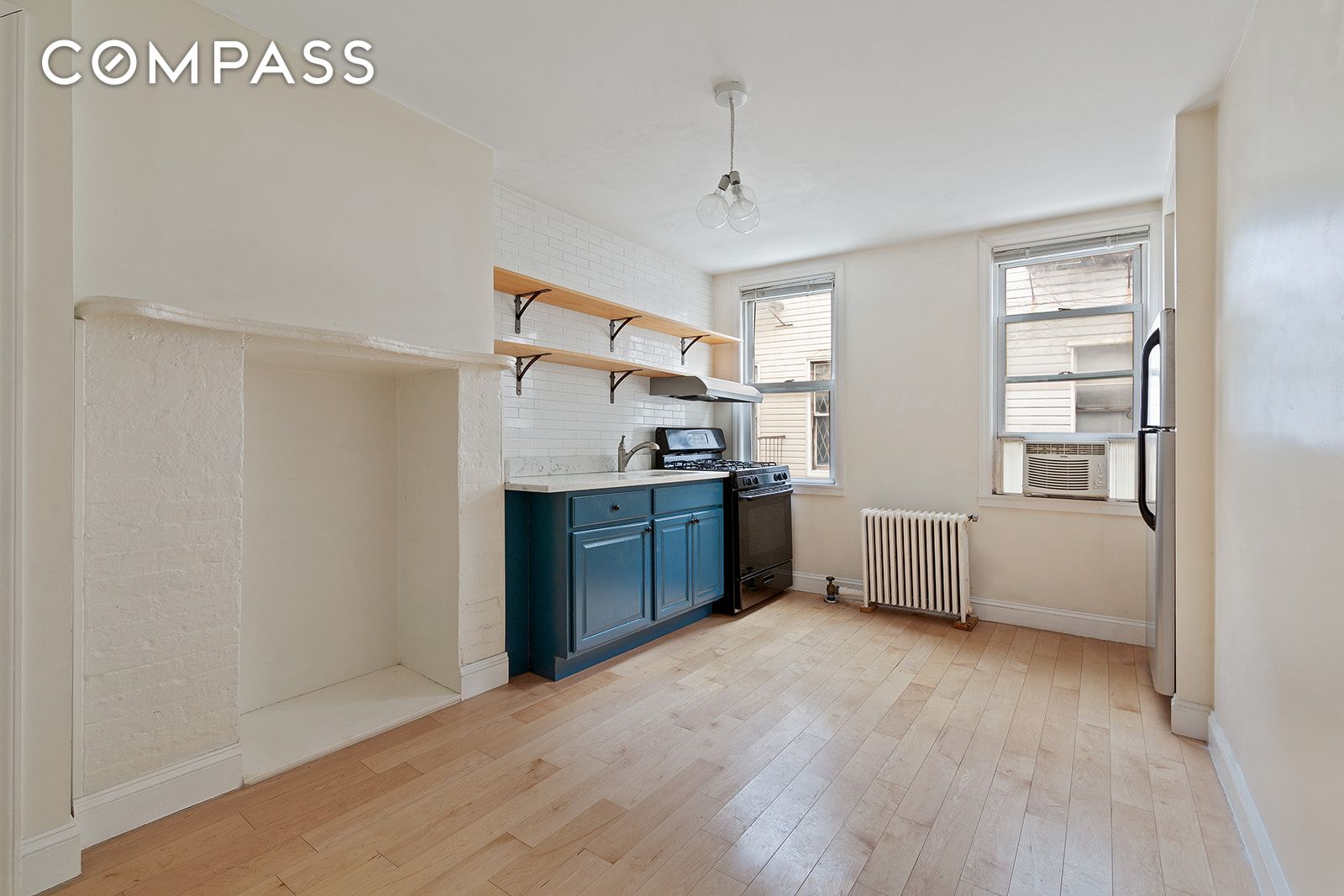 #3 photo, 283 Devoe Street, East Williamsburg , NY 11211