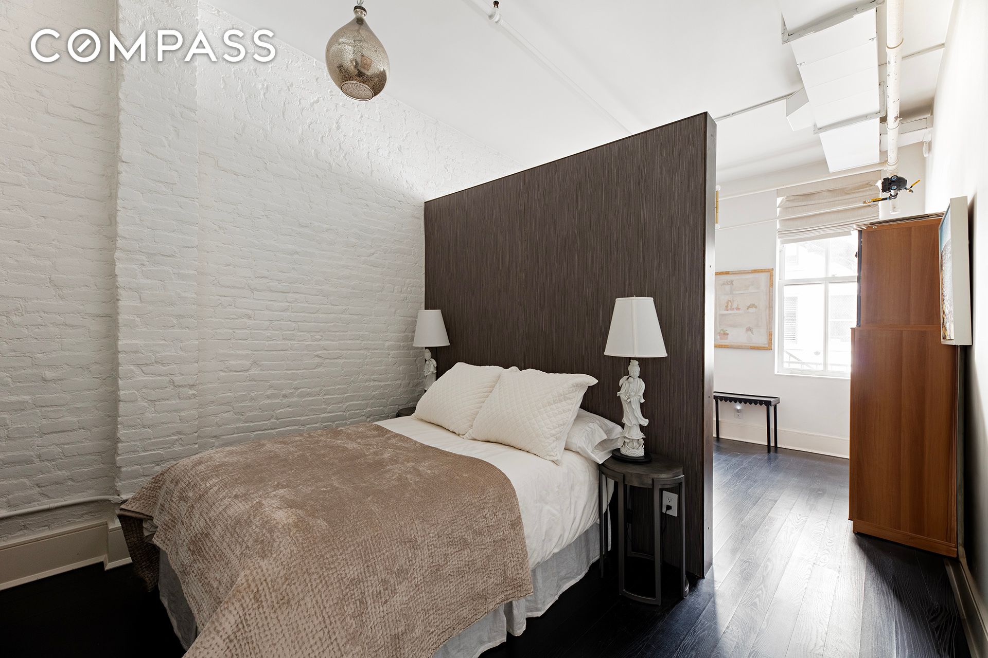 #11 photo, 10 E 18th Street, Flatiron , NY 10003