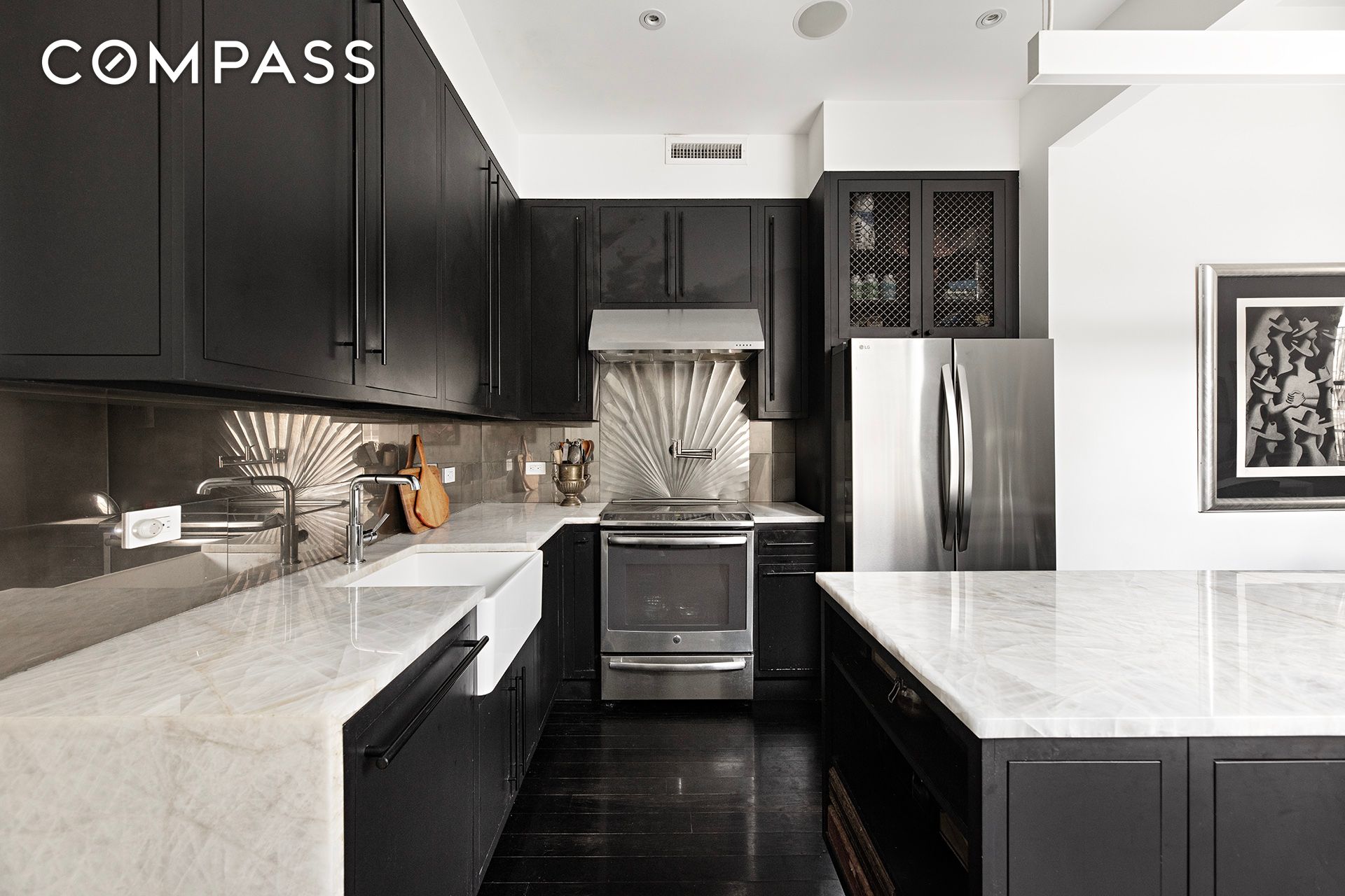 #5 photo, 10 E 18th Street, Flatiron , NY 10003