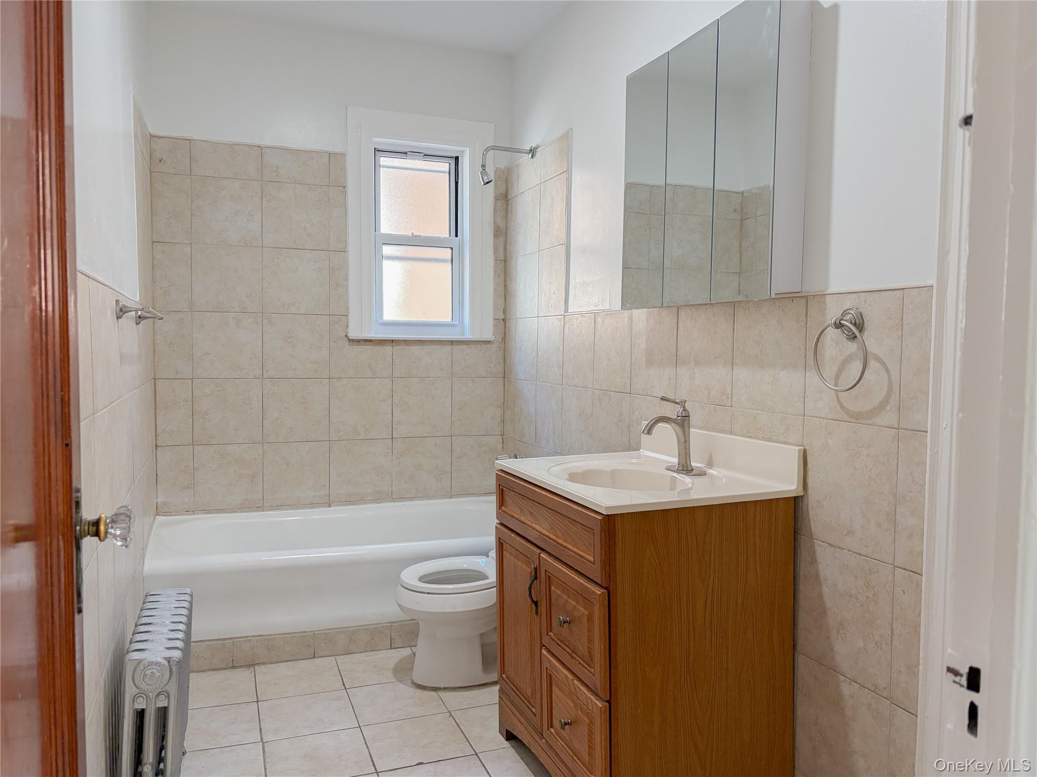 #10 photo, 2863 Coddington Avenue, Bronx , NY 10461