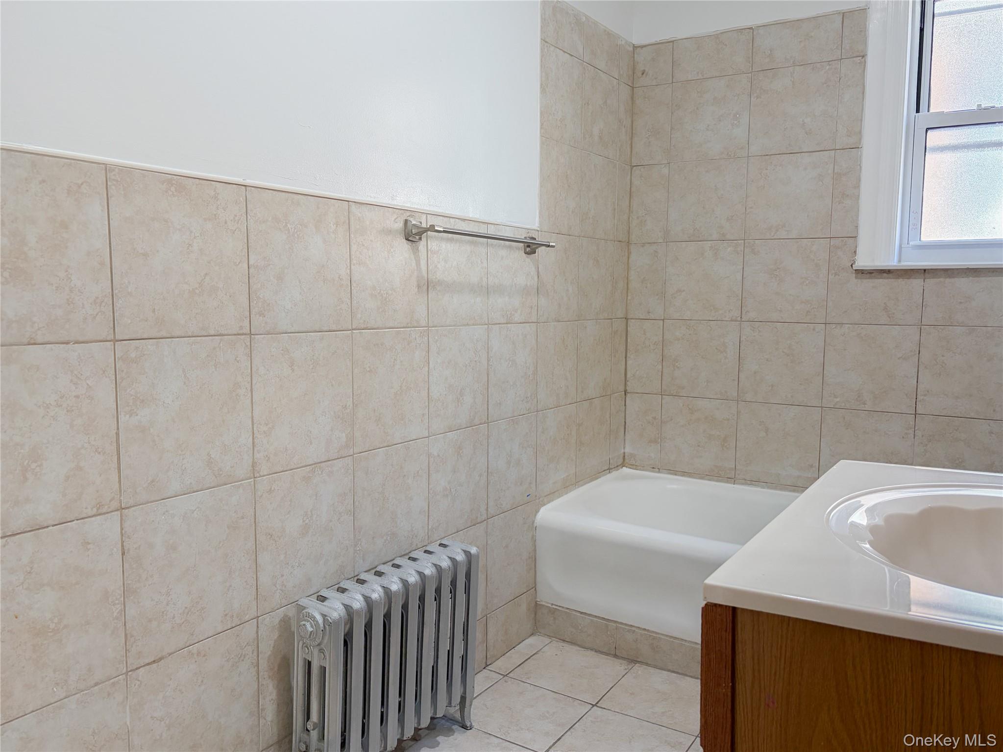 #13 photo, 2863 Coddington Avenue, Bronx , NY 10461