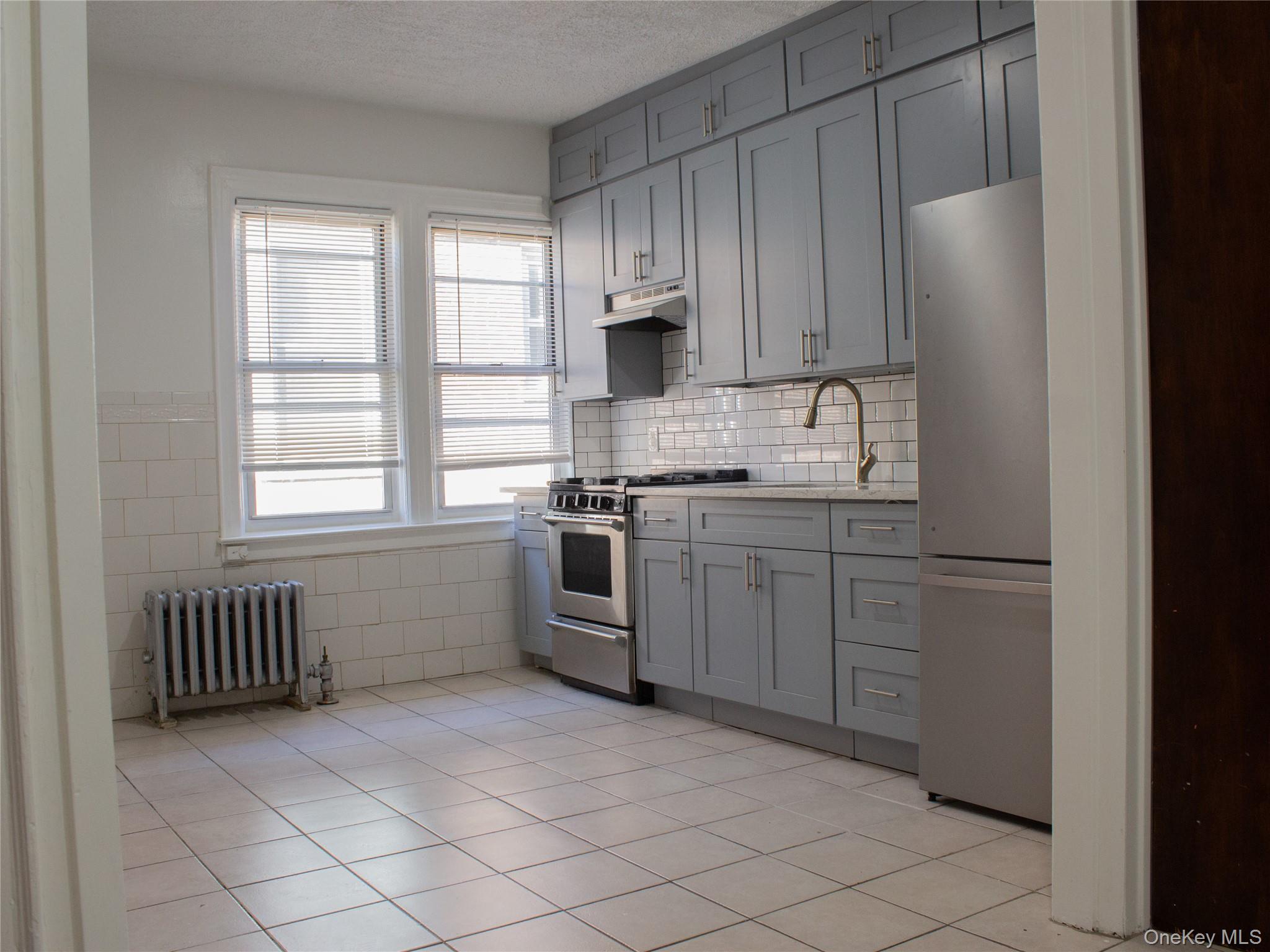 #15 photo, 2863 Coddington Avenue, Bronx , NY 10461